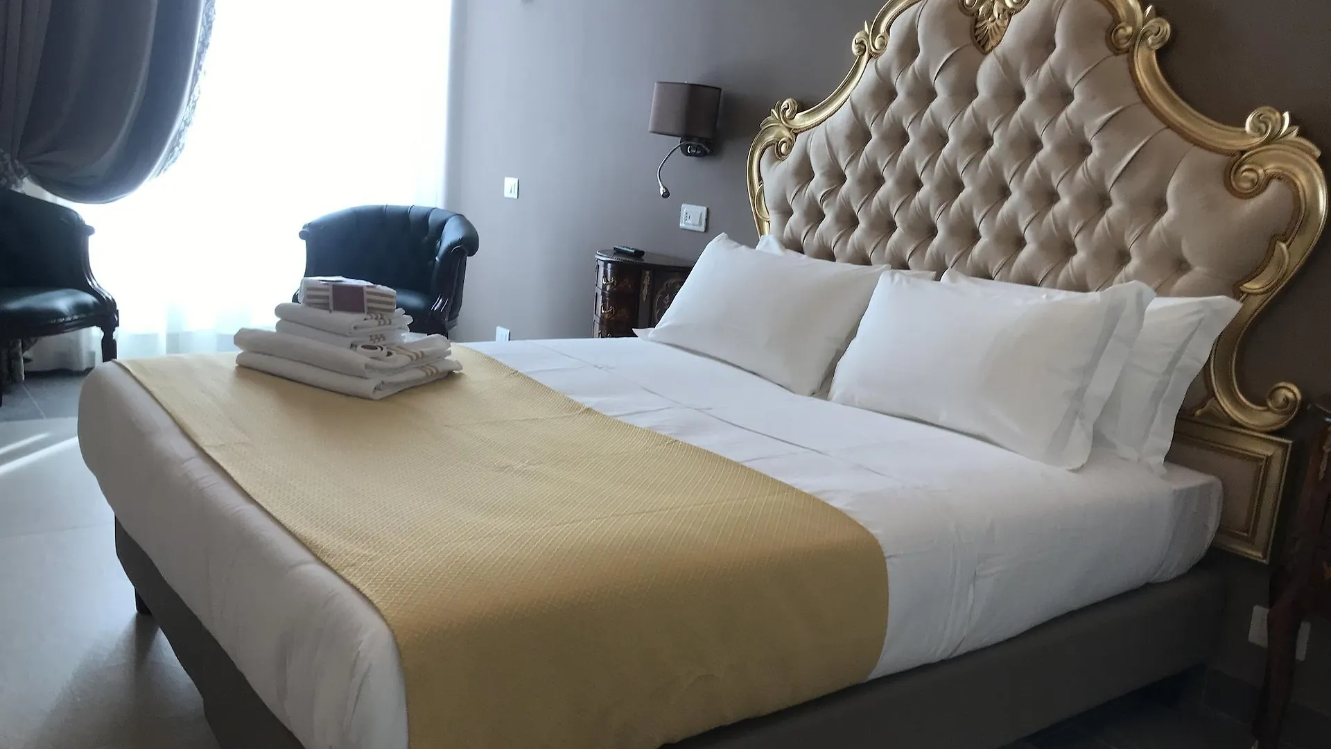 Hotel Art Resort Galleria Umberto Naples